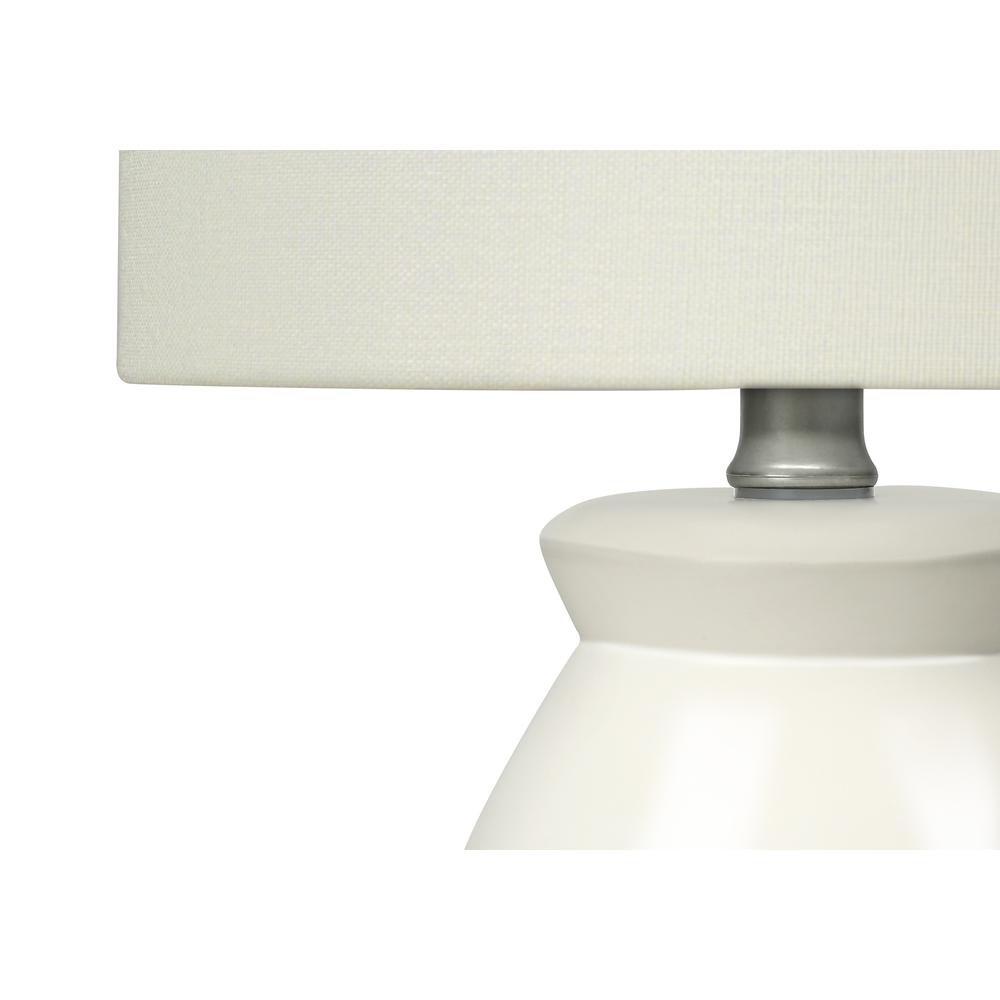 Lighting, 17''H, Table Lamp, Cream Ceramic, Ivory / Cream Shade, Modern - Monarch