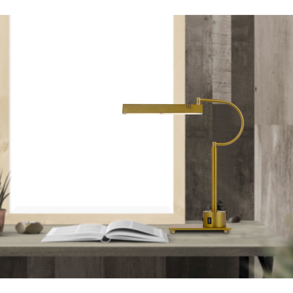 led 12W SOHO metal desk lamp with 2 USB ports - Cal Lighting
