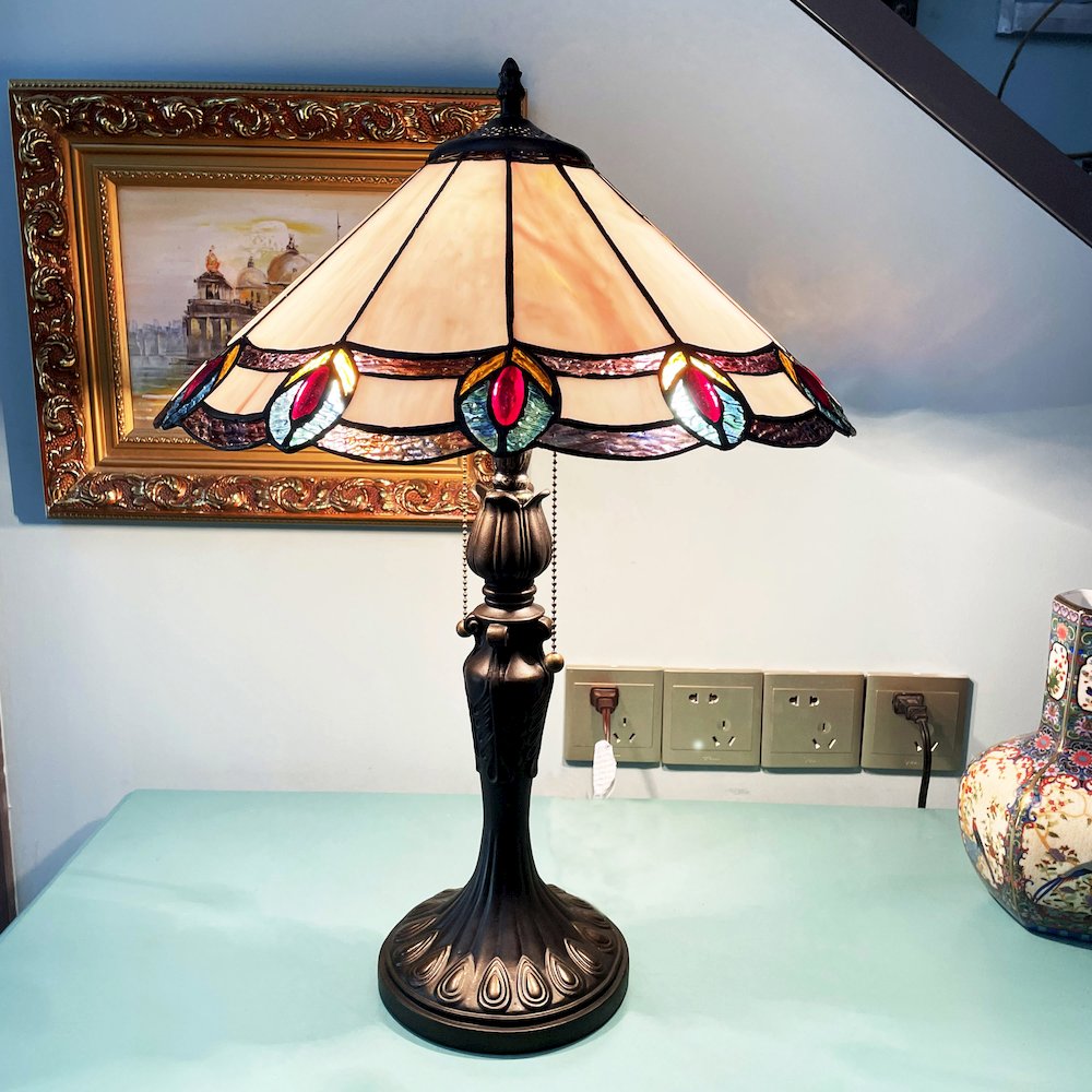 Ryce Tiffany-Style 2-Light Geometric Table Lamp 16'' Shade - CHLOE Lighting
