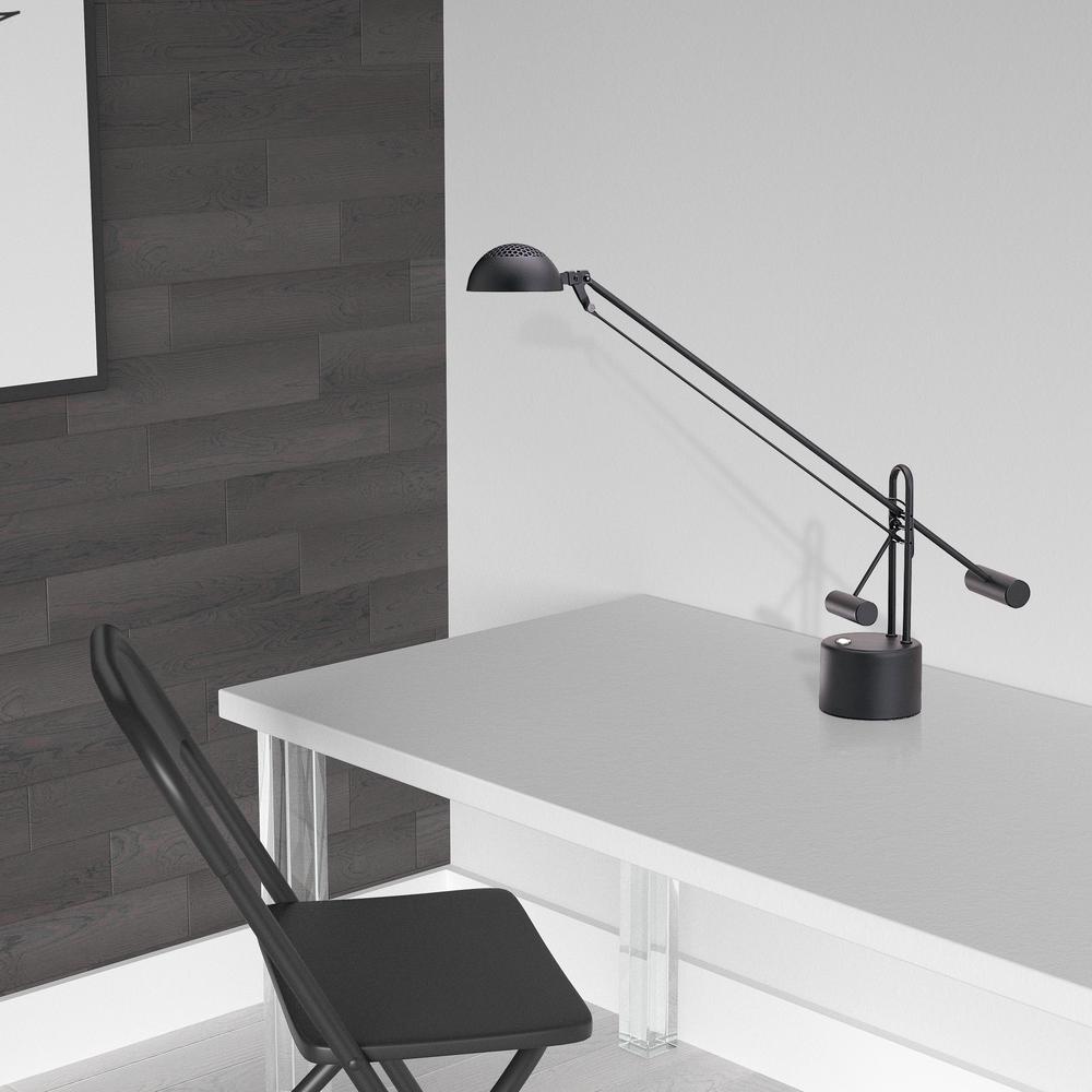 8W Desk Lamp, Black Finish - Dainolite