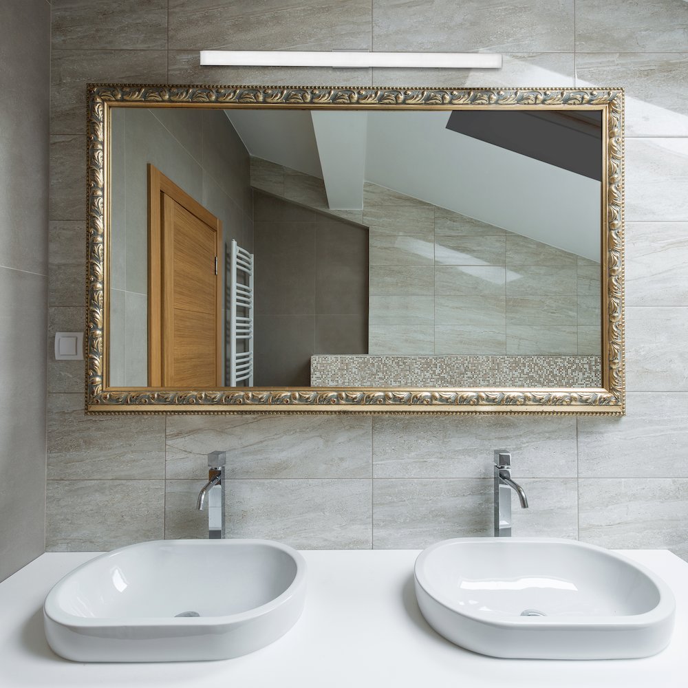 Integrated AC LED ADA Compliant Bathroom Wall Lighting Fixture in Silver - VONN Lighting