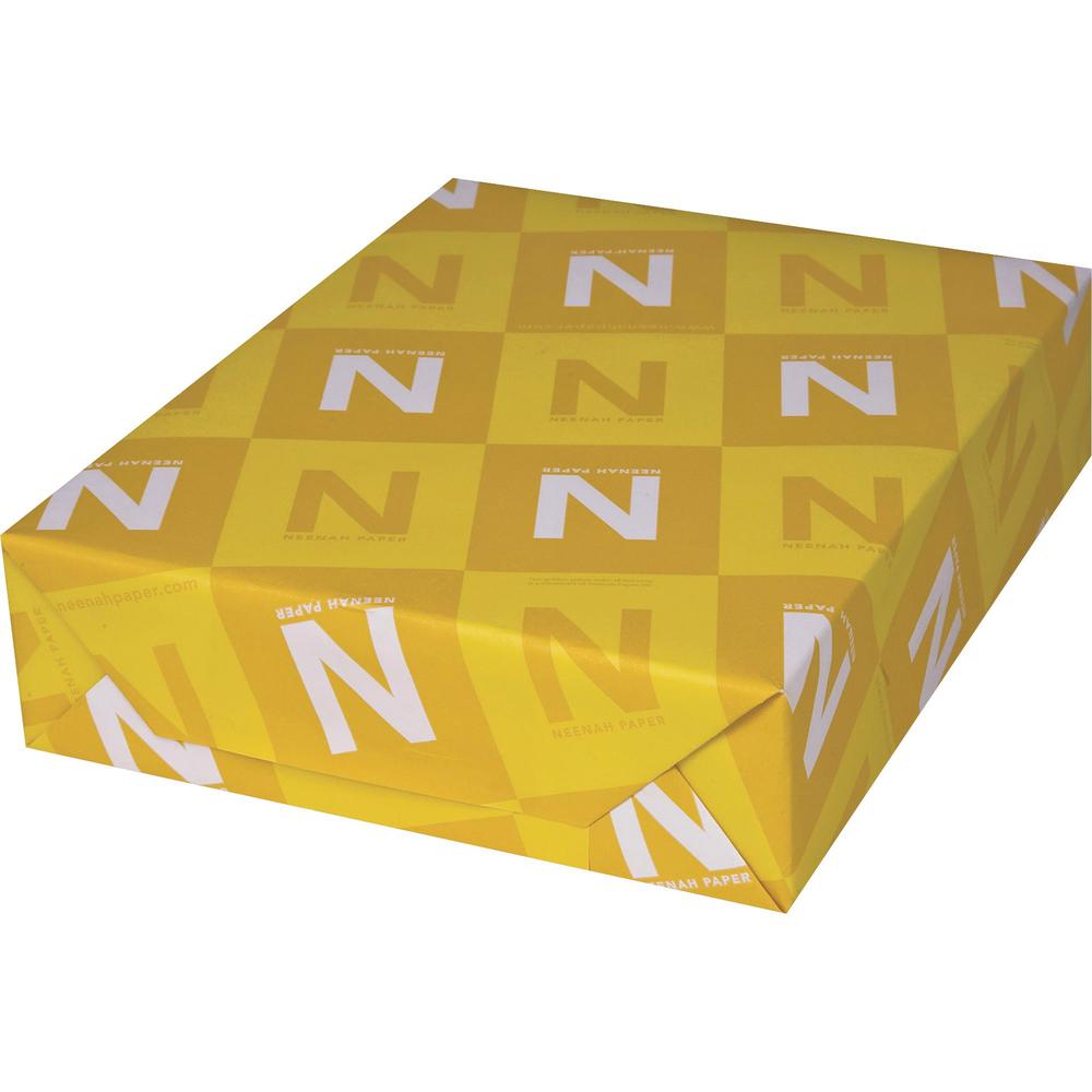 Classic Crest Premium Paper - White - 97 Brightness - Letter - 8 1/2'' x 11'' - 24 lb Basis Weight - Smooth - 500 / Ream - Solar White - Neenah