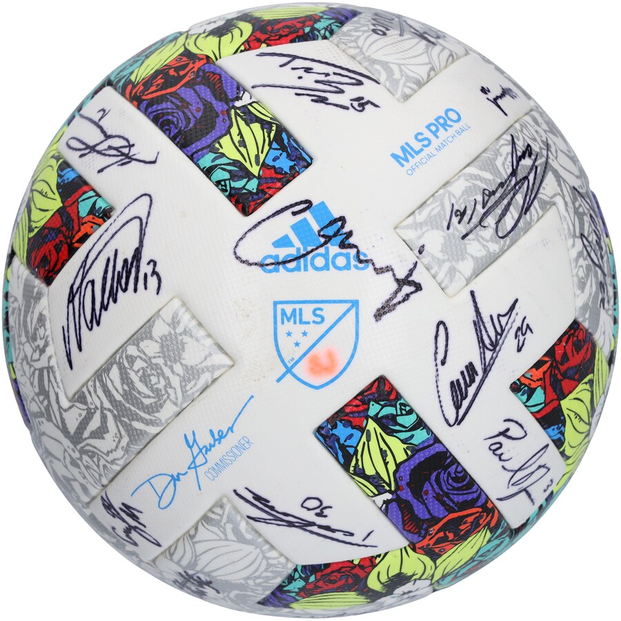 San Jose Earthquakes Autographed Match-Used Soccer Ball from the 2022 MLS Season with 26 Signatures - BA88052