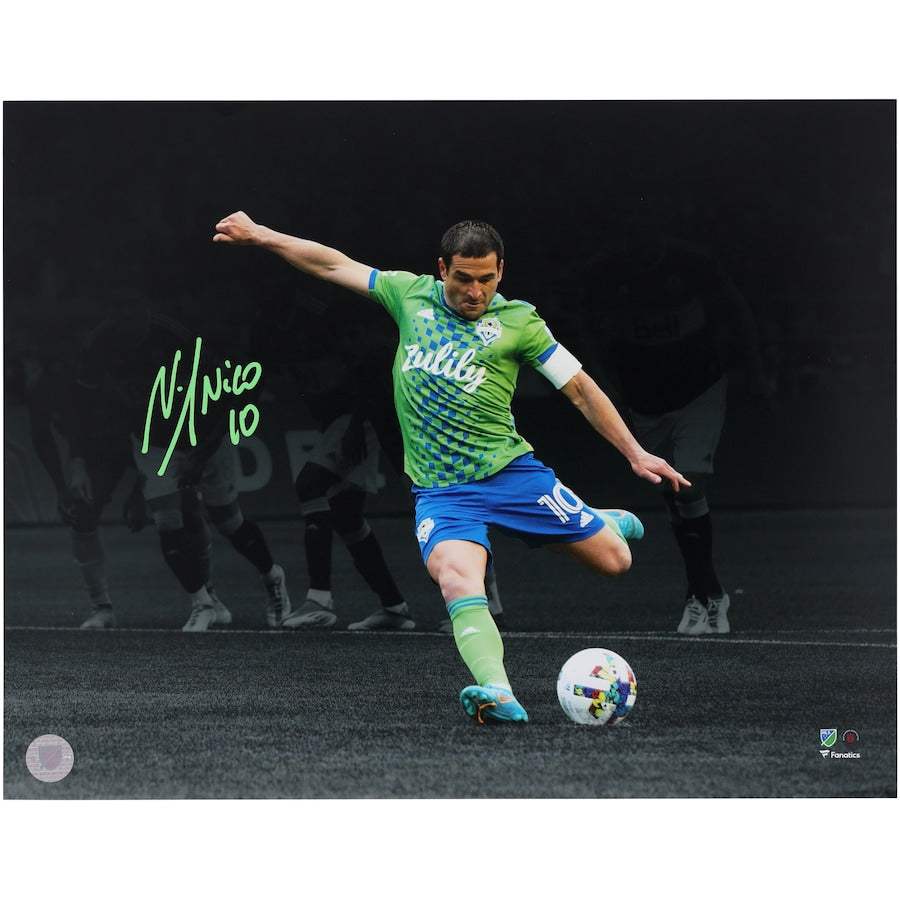 Nicolas Lodeiro Seattle Sounders FC Autographed 11'' x 14'' Spotlight Photograph