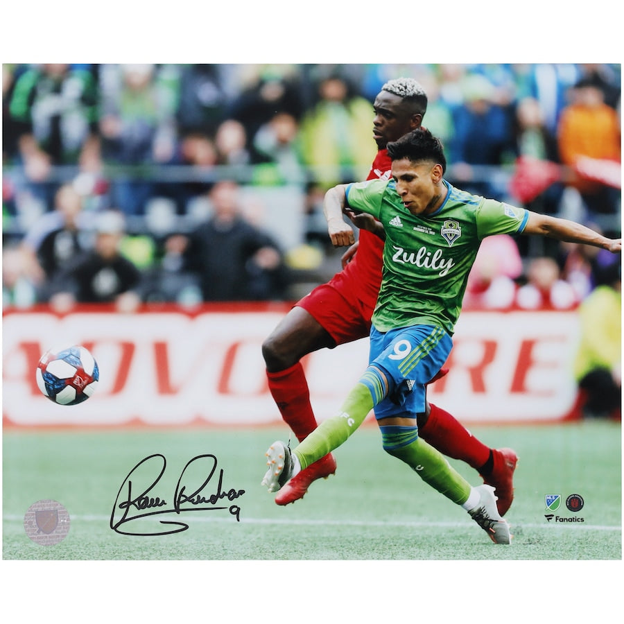 Raul Ruidiaz Seattle Sounders FC Autographed 8'' x 10'' 2019 MLS Cup Goal Photograph