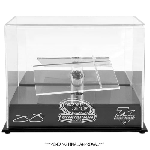 Jimmie Johnson 2016 Sprint Cup Champion 1: 24 Scale 7-Time Champion Die-Cast Display Case