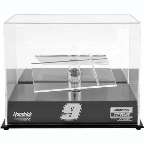 Chase Elliott 2020 NASCAR Cup Series Champion Engraved Logo 1:24 Scale Die-Cast Display Case