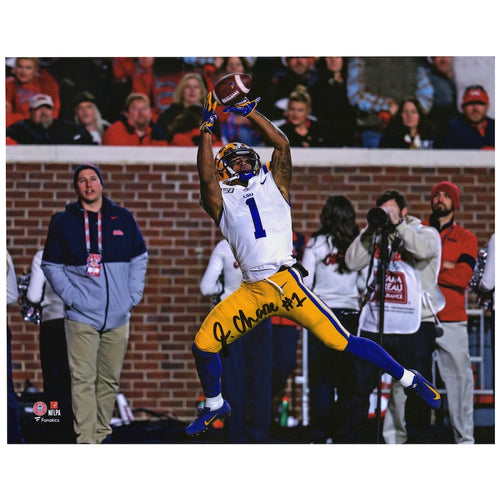 Ja'Marr Chase LSU Tigers Autographed 8'' x 10'' Receiving Photograph