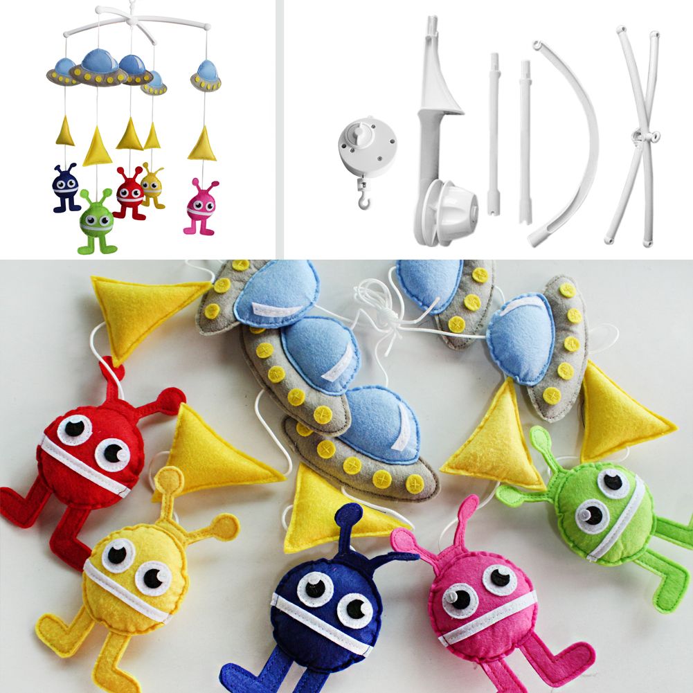PANDA SUPERSTORE - Baby Musical Crib Mobile UFO Alien Halloween Decor Crib Mobile Infant Toy Baby Gift