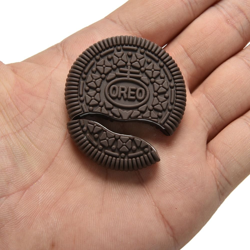 Sensuality Emporium - Biscuit Bitten And Restored Gimmick Cookie Tricks Toy Magican Gifts for Kids Children Close-Up Magic Street Trick Funny Toys