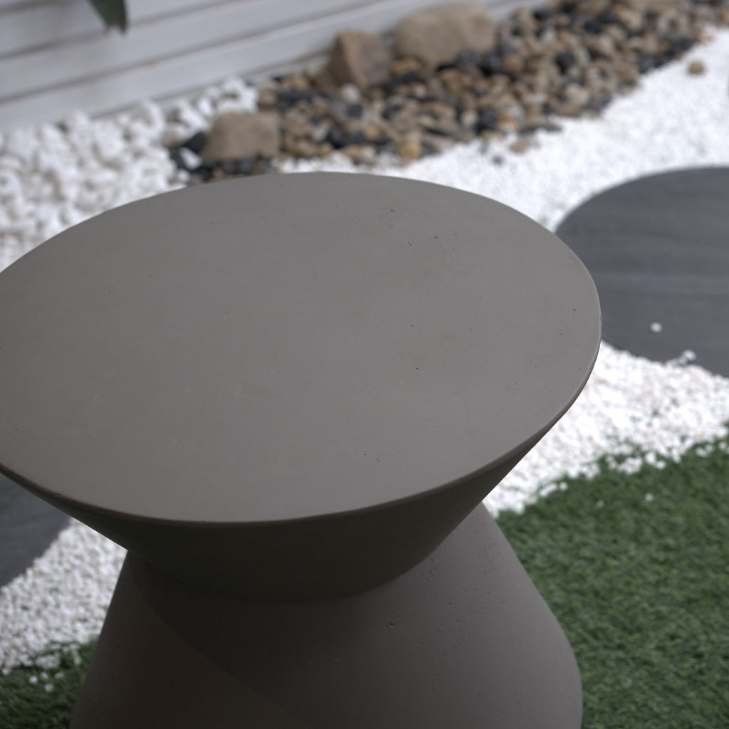 Yeah Depot - Decorative Garden Stool, 17.75'' H Modern Heavy Duty Patio Sturdy Faux Terrazzo Accent Table Side Table Plant Table for Indoor Outdoor, Faux White