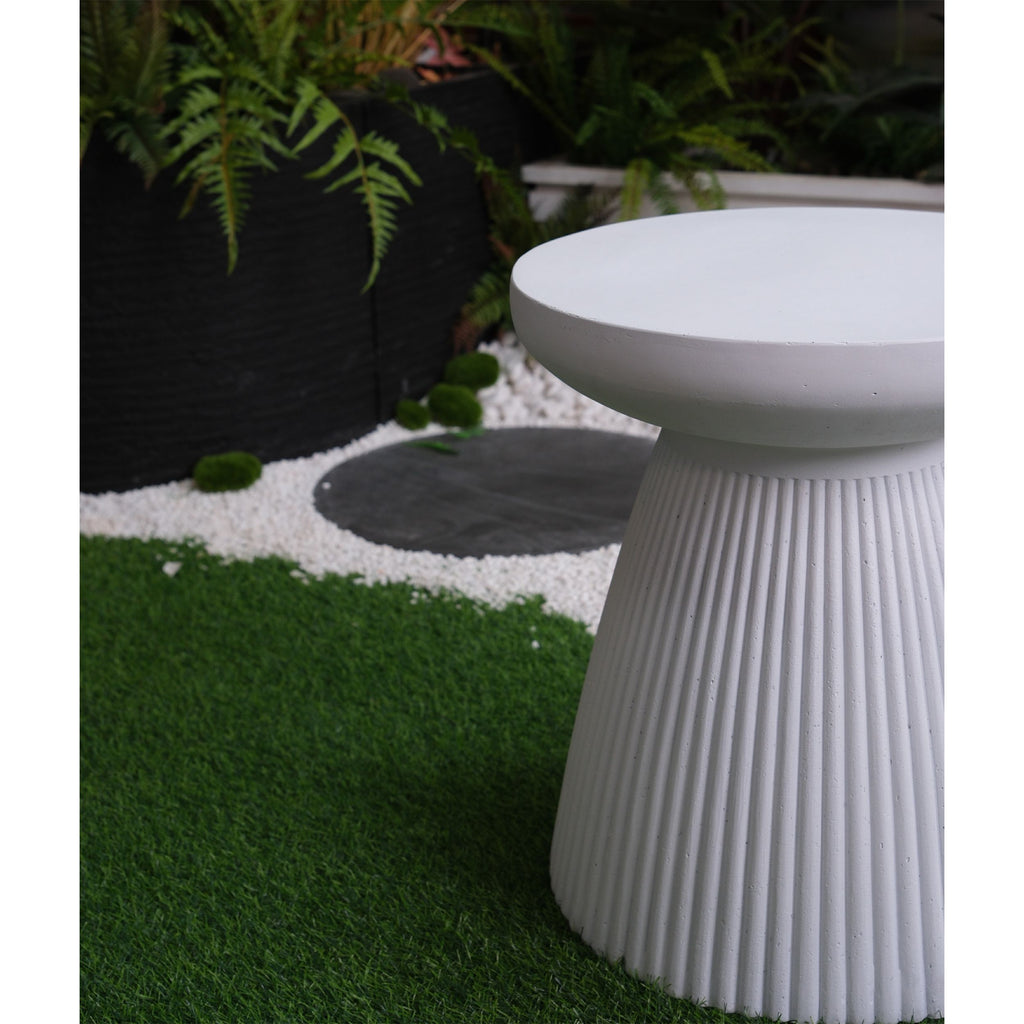 Yeah Depot - Decorative Garden End Table, 20.3'' H Modern Heavy Duty Patio Sturdy Faux Terrazzo Accent Table Side Table Plant Table for Indoor Outdoor, Faux White
