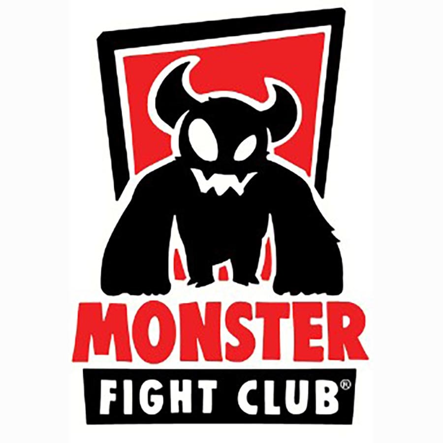 Monster Fight Club: 44X30 Adventure Mat: Broken Grassland And Desert Scrubland (No Packaging)